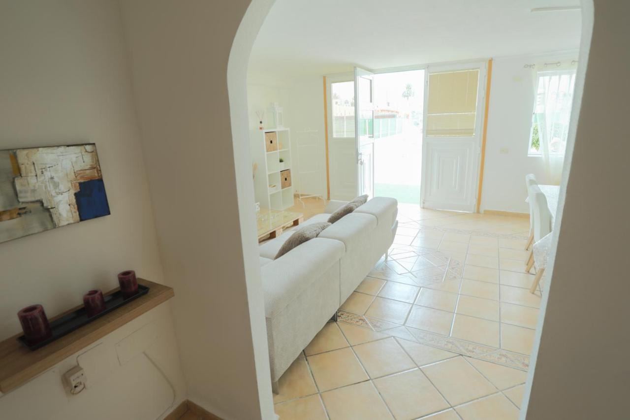 Chic Apartment In Playa Paraiso アデヘ エクステリア 写真